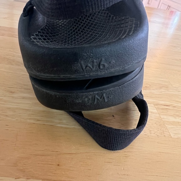 Chacos Women’s 6 - Picture 2 of 5